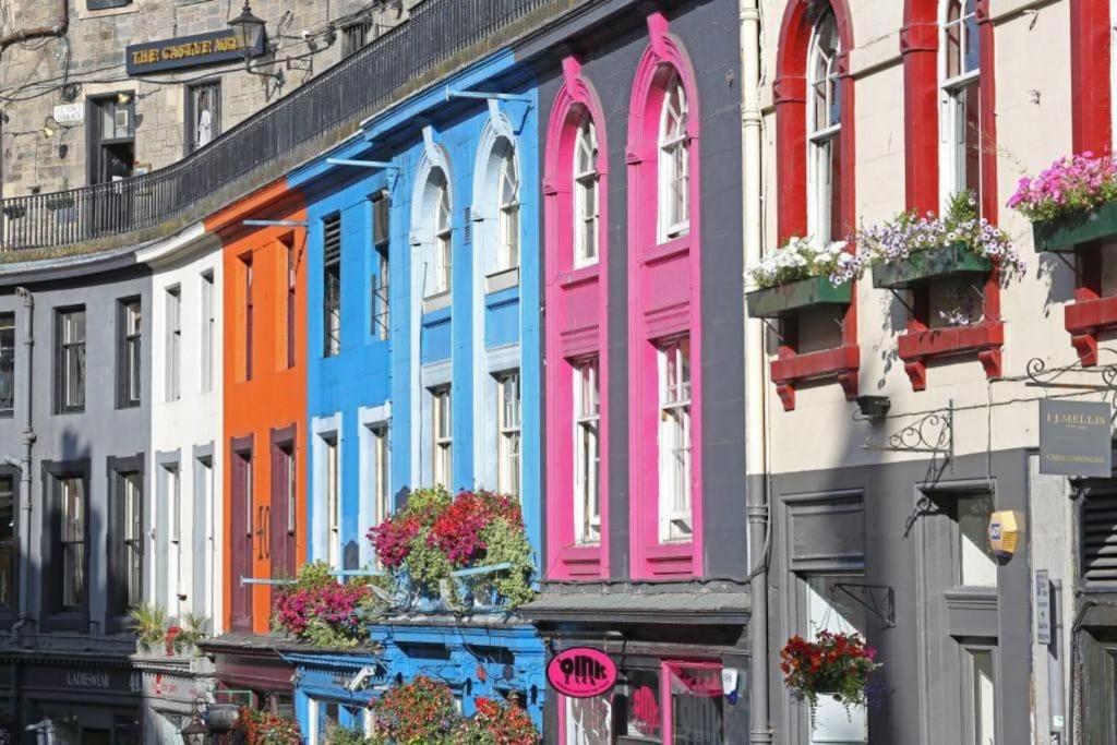 George IV Bridge - Superbly Located 3 Bedroom! Edinburg Exteriör bild
